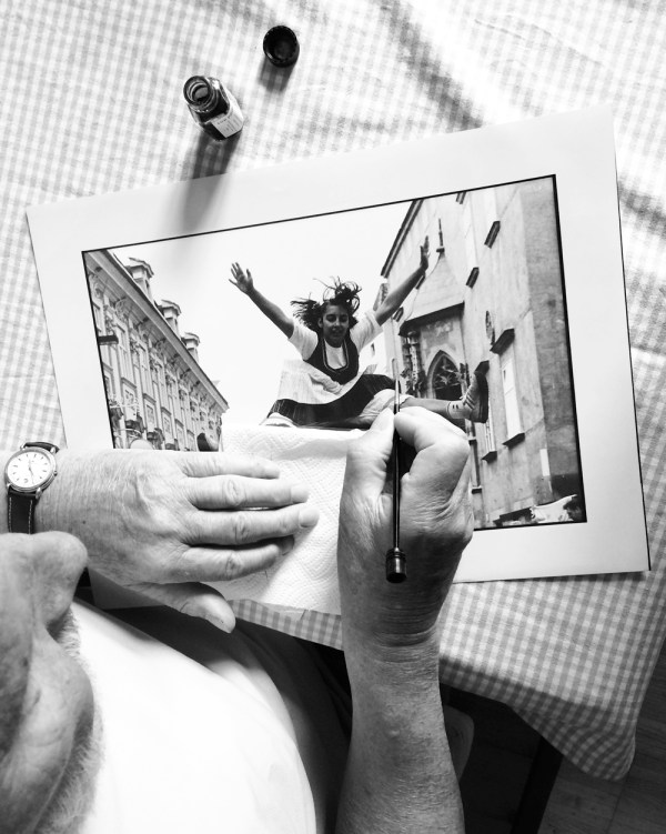 Vergiss Photoshop. Retusche mit dem Pinsel. 