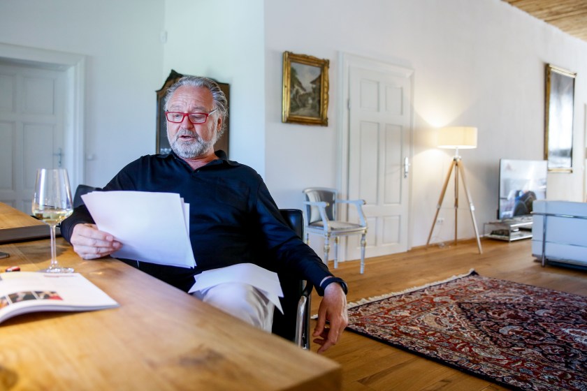 web-pamelaschmatz-1775